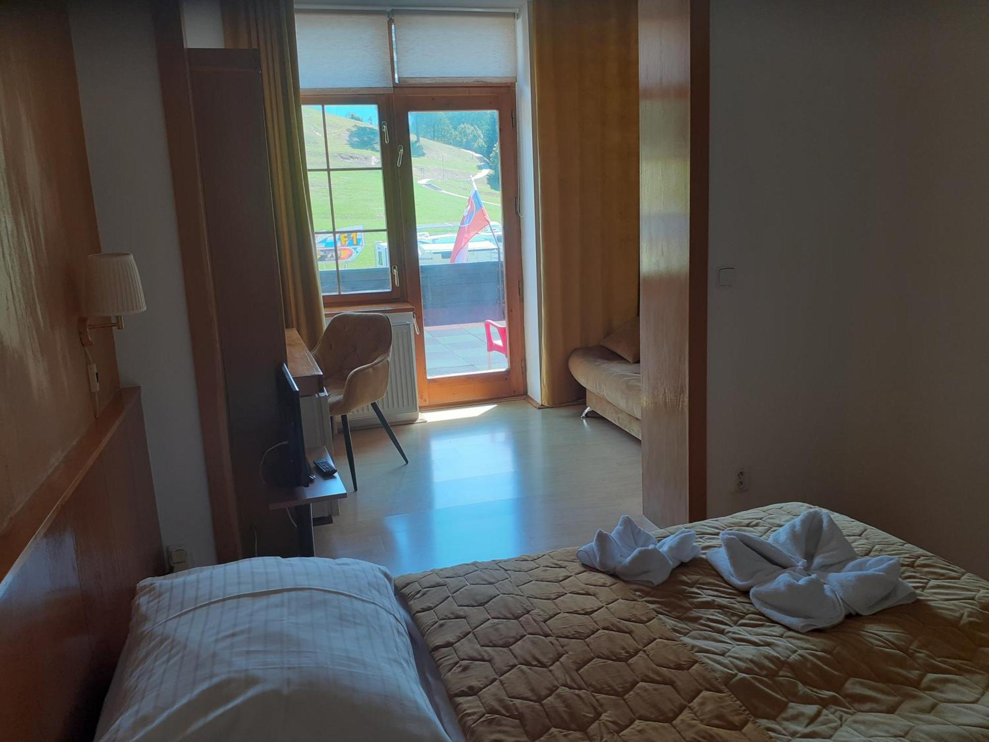 Hotel Gold Terchová エクステリア 写真