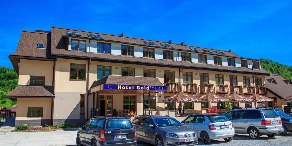 Hotel Gold Terchová エクステリア 写真